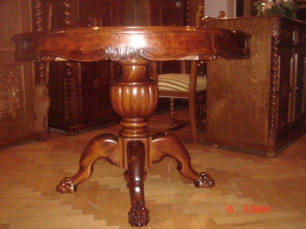 Egyedi tervezésű barokk és reneszánsz bútorok